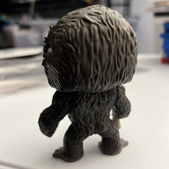 Funko POP! Movies Godzilla vs Kong Kong with Battle Axe 3.75" Vinyl Figure - Picture 3 of 5